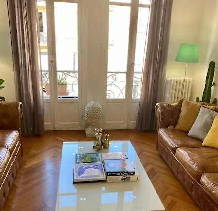 Apartamento Au Centre De Niza